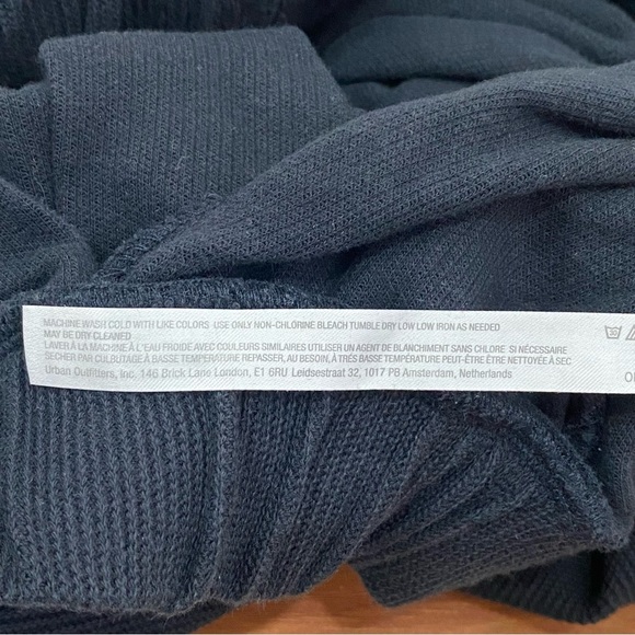 FREE PEOPLE BEACH Black Washed Drawstring Waist Pleated Wide Leg Cropped Pant XS - Picture 8 of 13